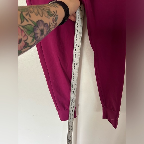 Pink NVGTN Joggers Pink Size Medium - Picture 5 of 9